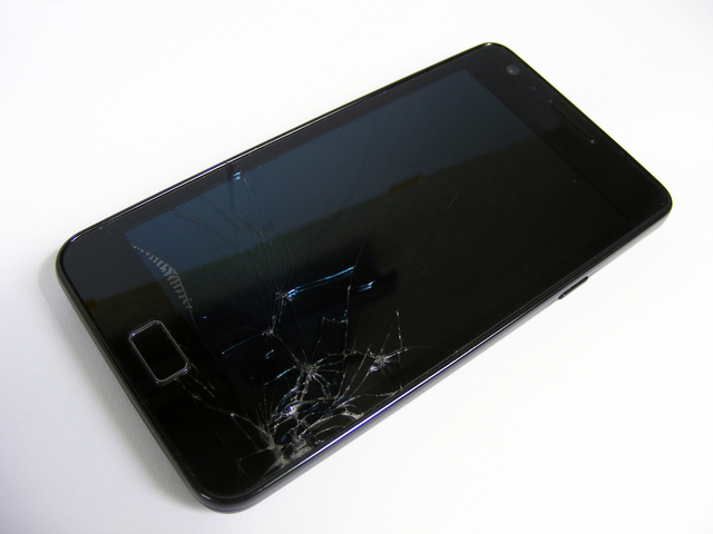 broken-phone-1241554-640x480